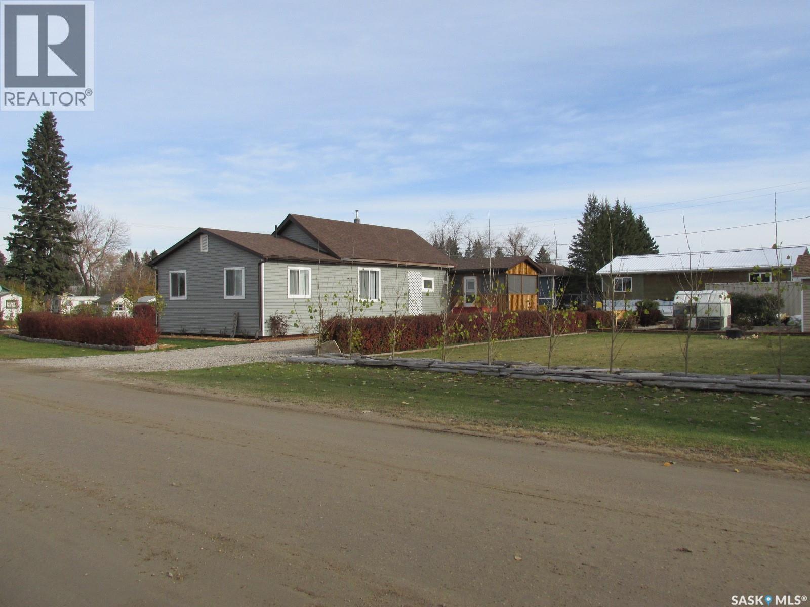 302 Rustad Avenue Property Photo 2