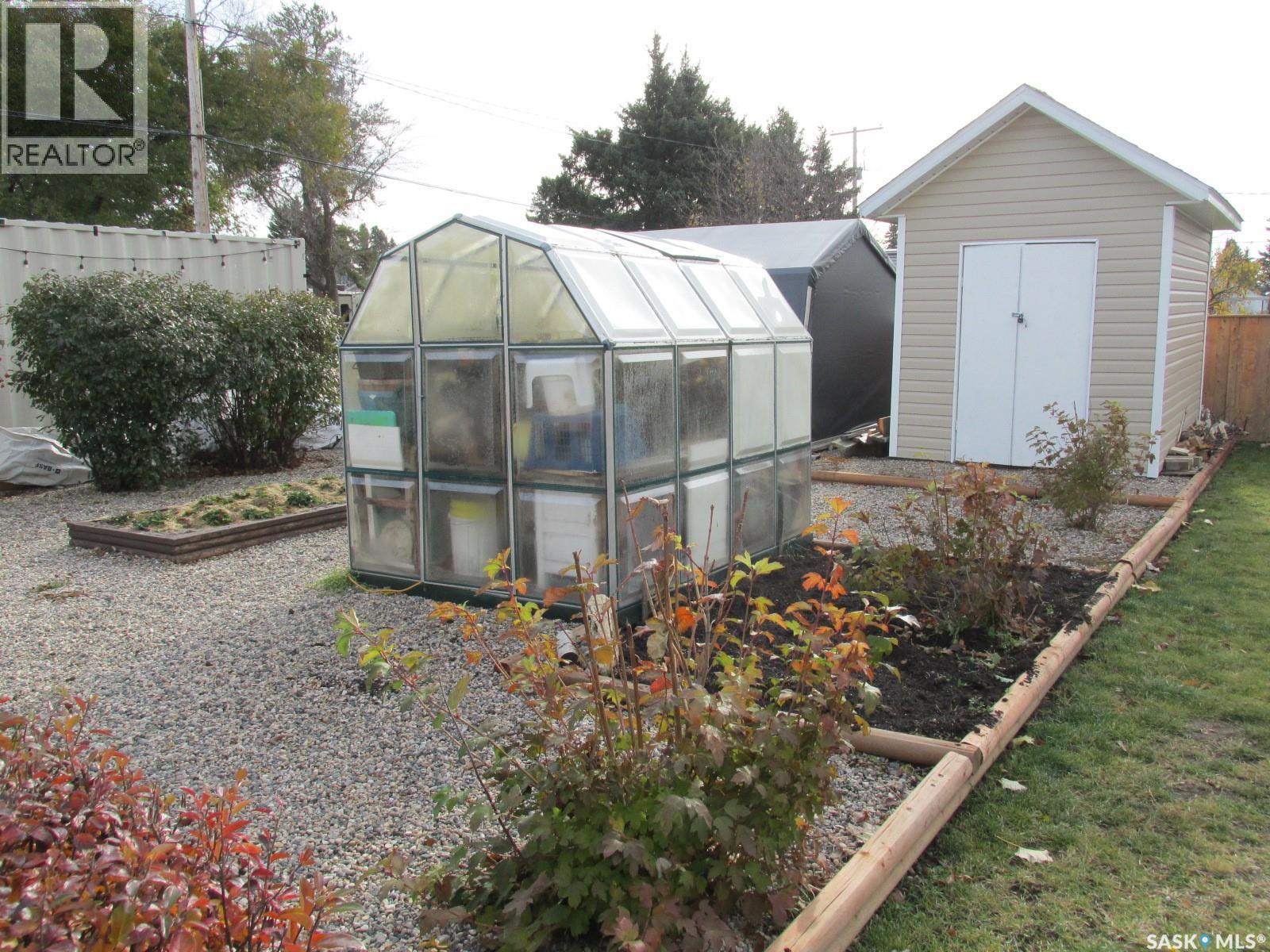 302 Rustad Avenue Property Photo 5