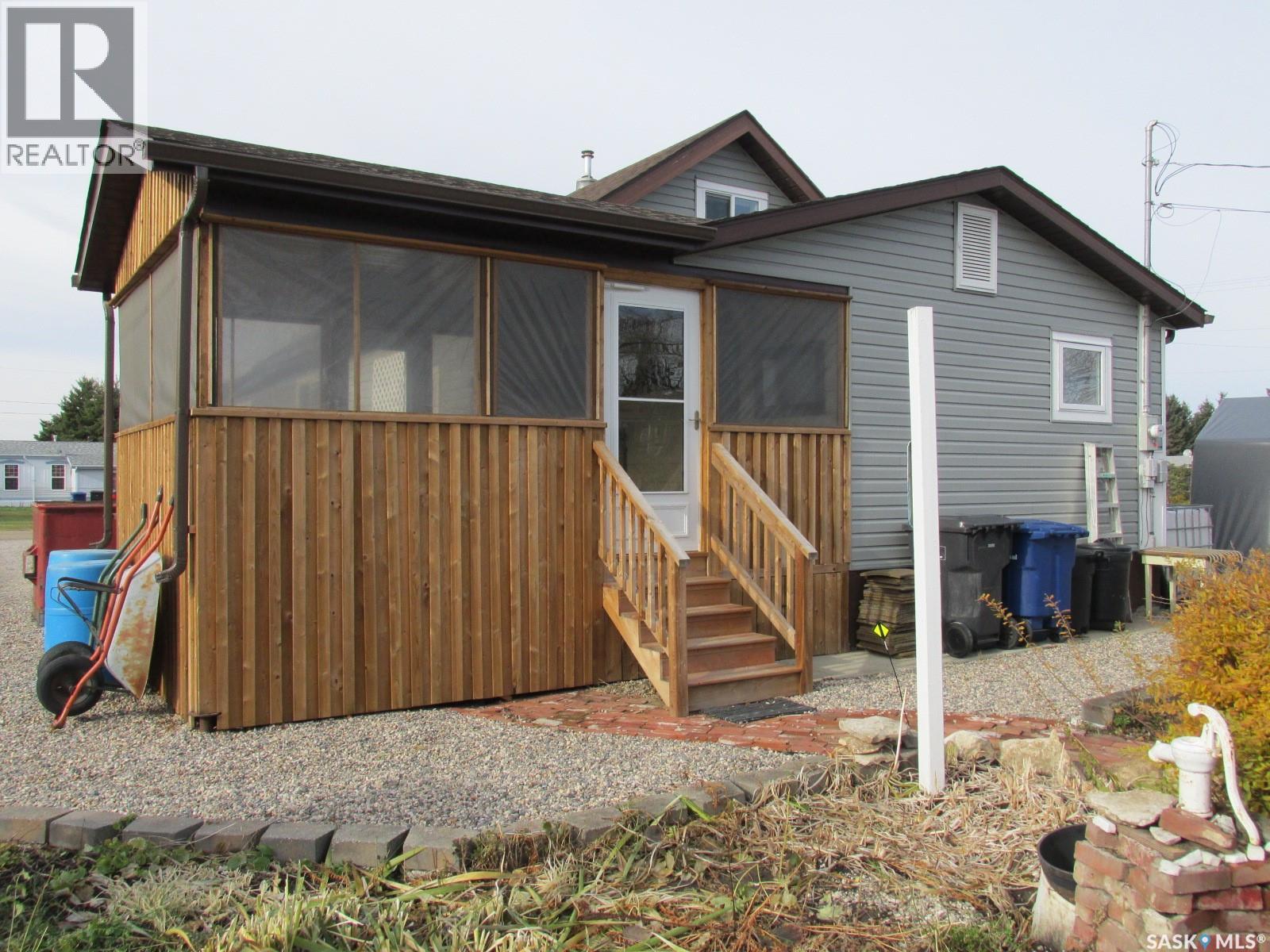 302 Rustad Avenue Property Photo 8