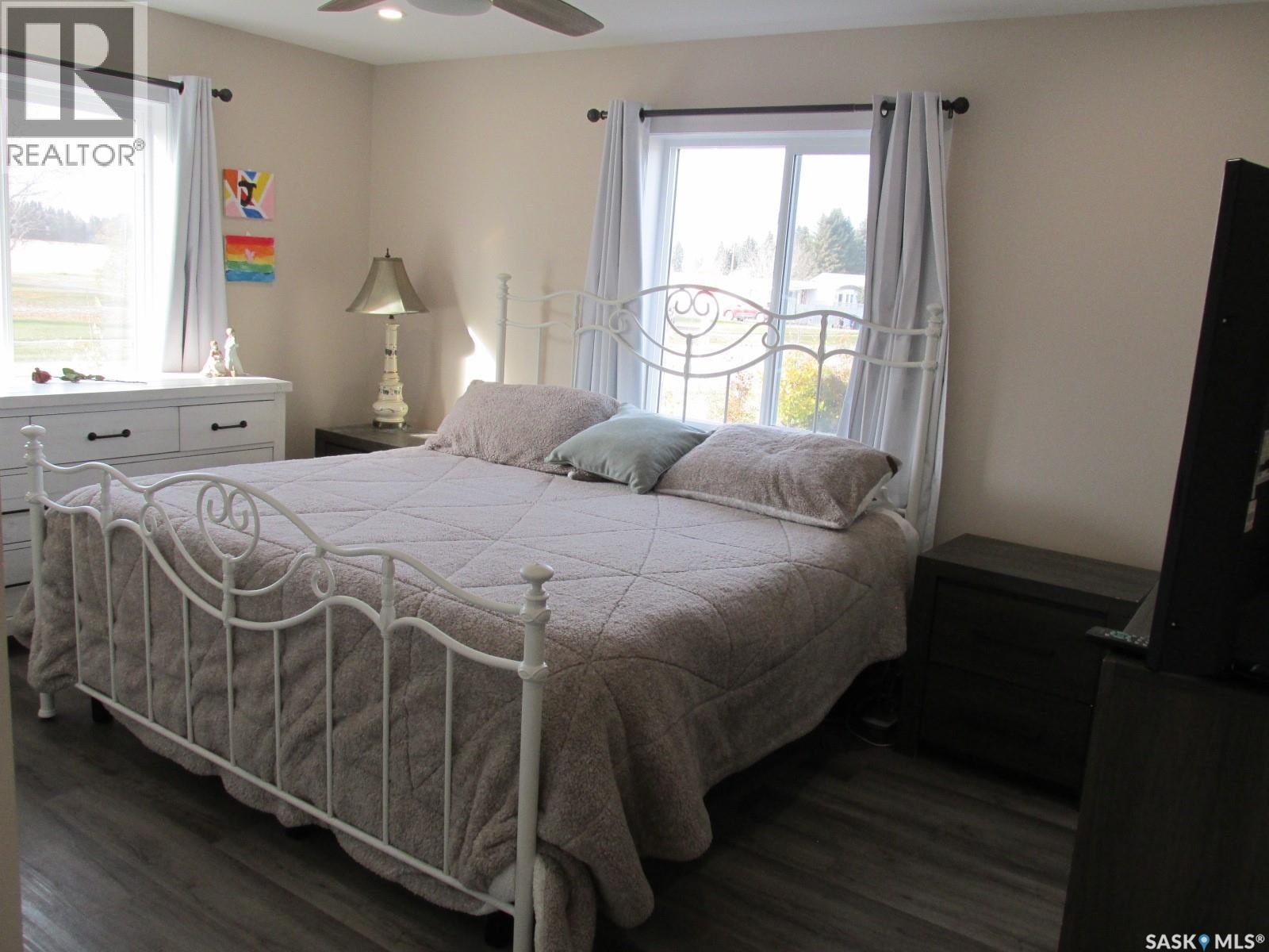 302 Rustad Avenue Property Photo 21