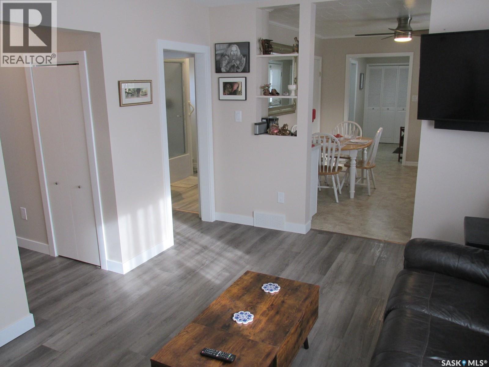 302 Rustad Avenue Property Photo 27