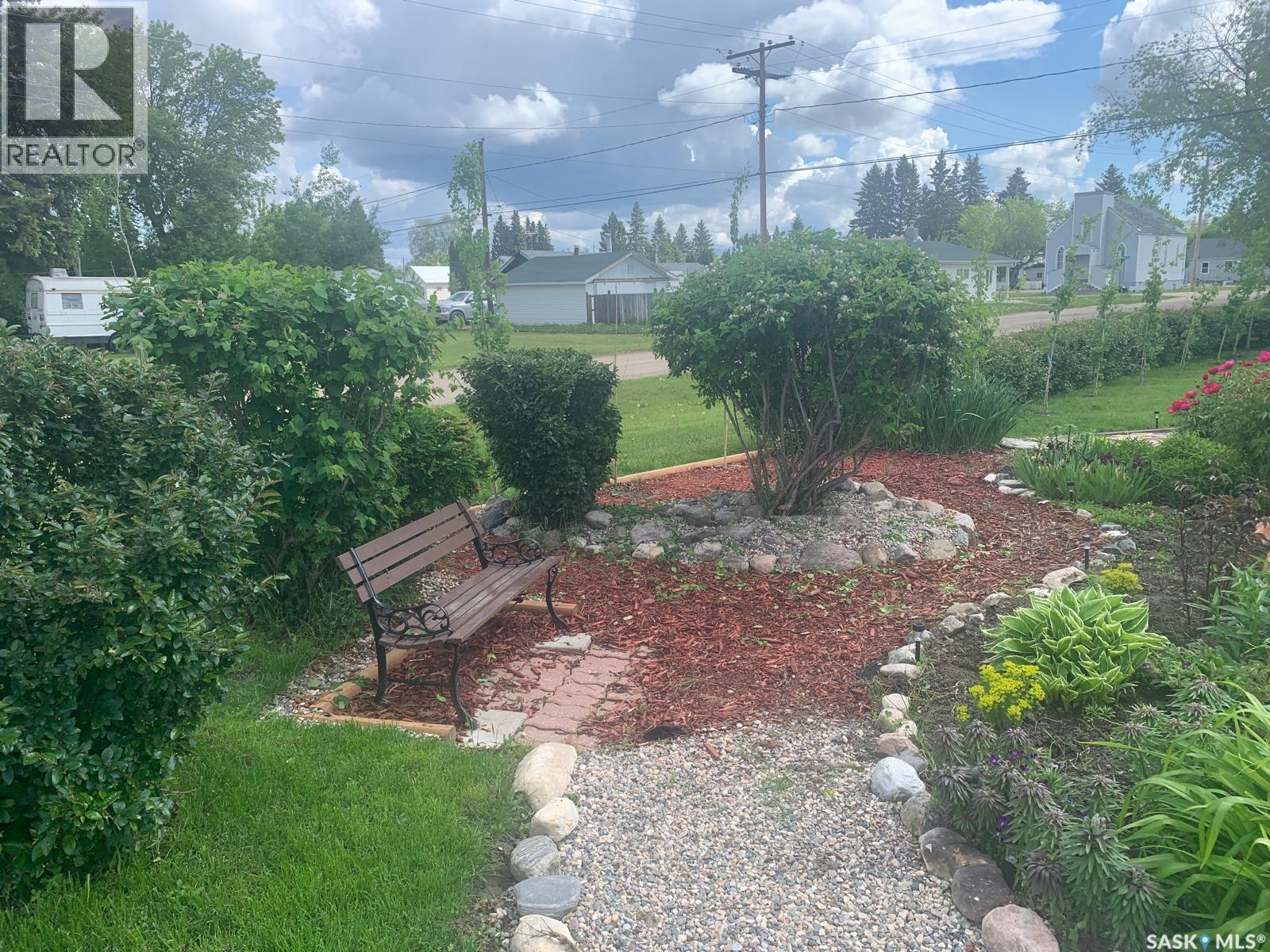 302 Rustad Avenue Property Photo 42