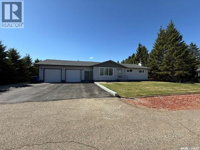 234 Saskatchewan Street E Property Photo 2