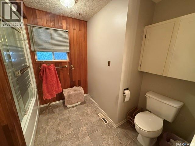 234 Saskatchewan Street E Property Photo 16