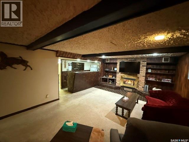 234 Saskatchewan Street E Property Photo 24