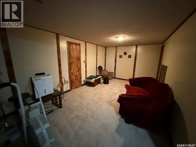 234 Saskatchewan Street E Property Photo 27