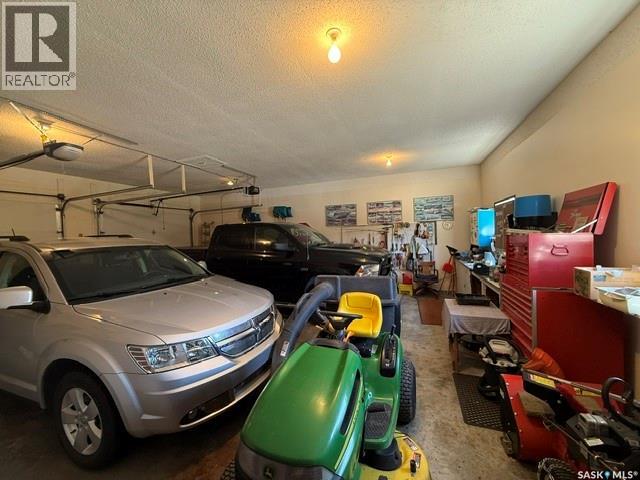 234 Saskatchewan Street E Property Photo 32