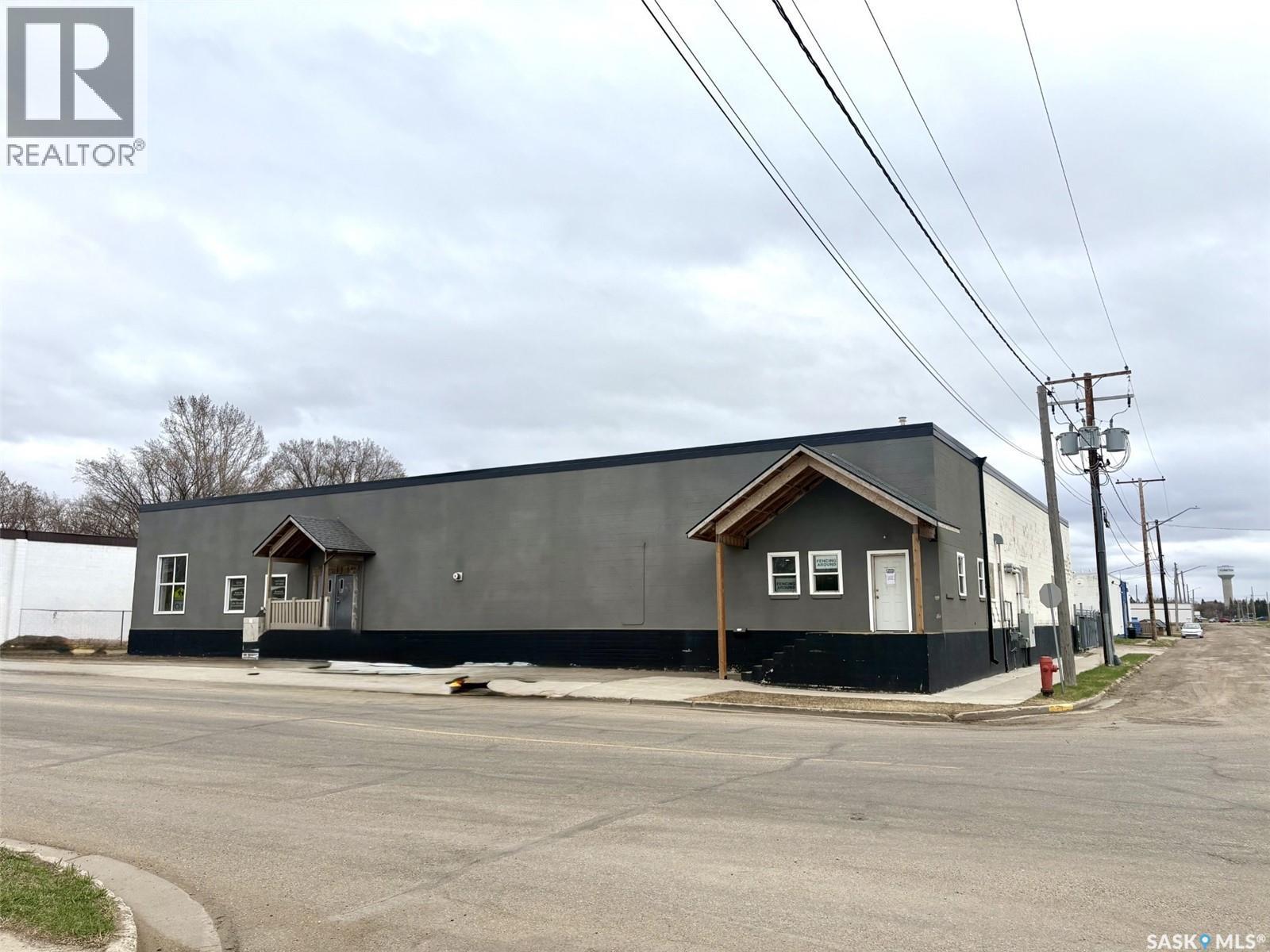 54 Darlington Street W Property Photo 1