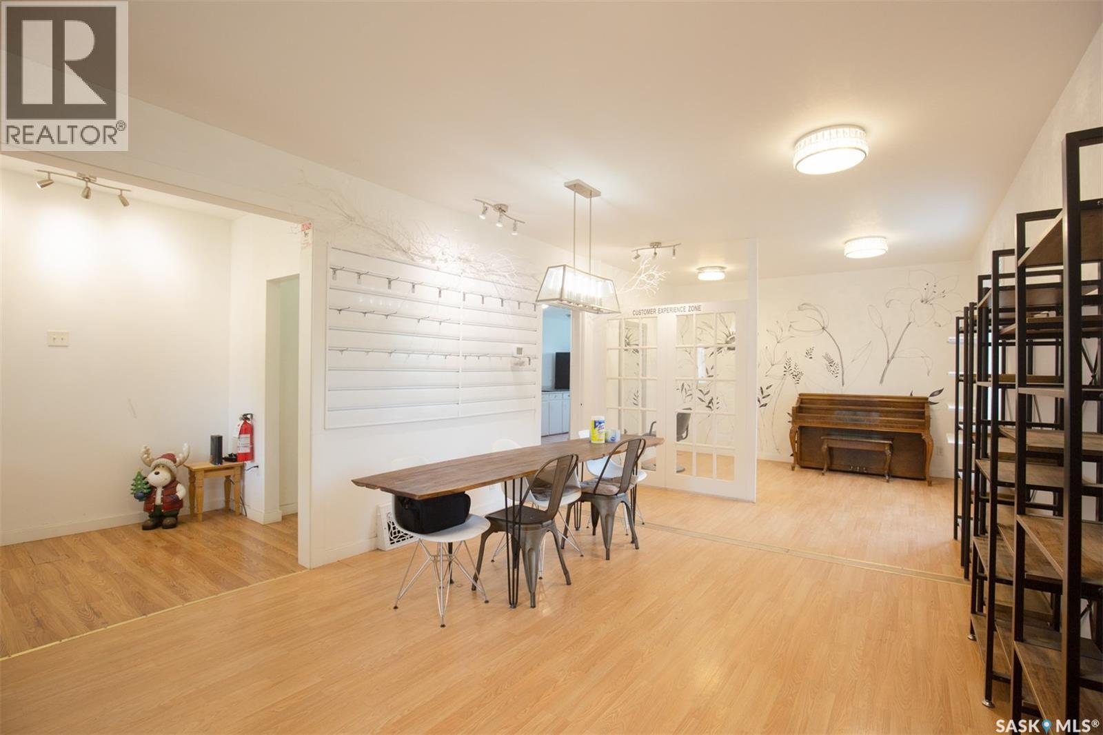 66 Athabasca Street W Property Photo 6