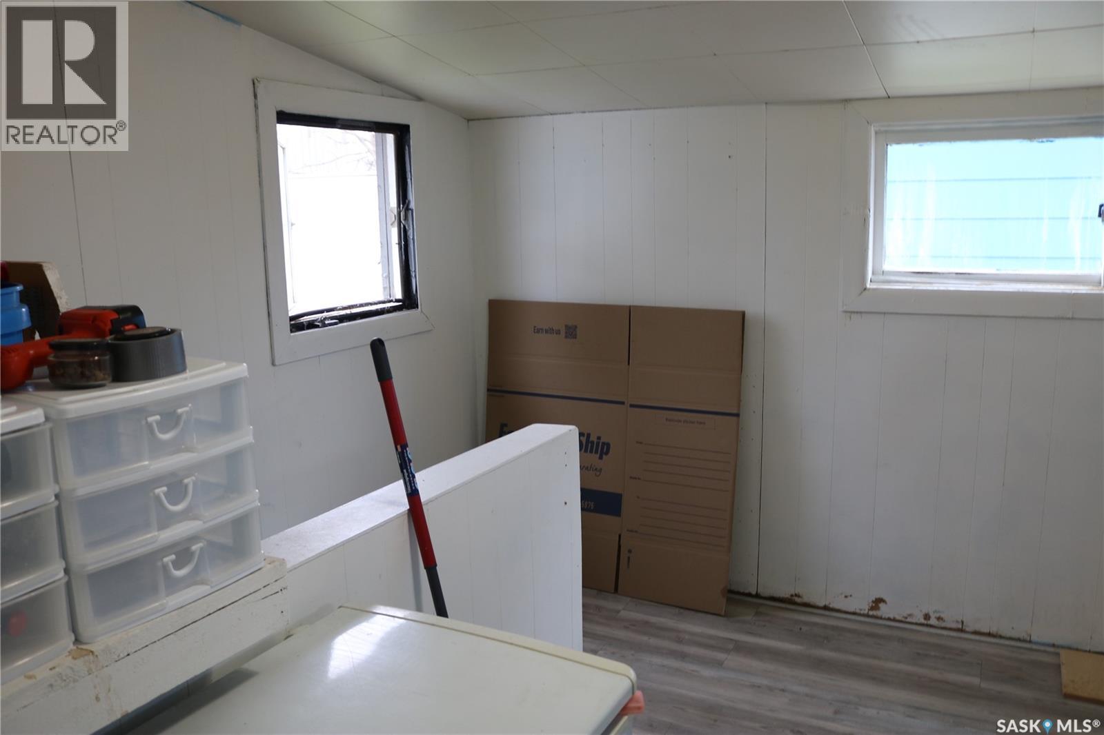 219 Carlton Street Property Photo 5