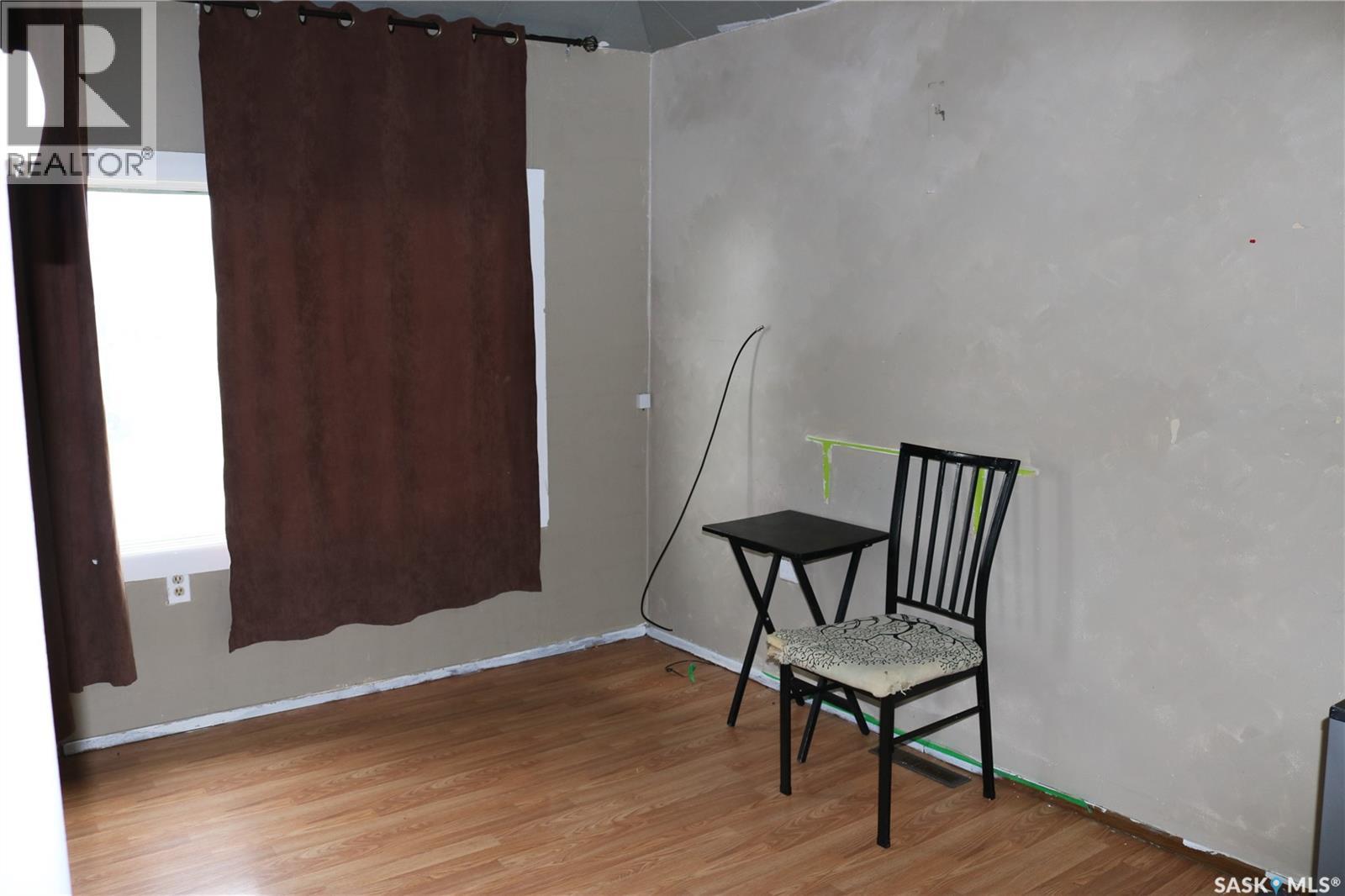 219 Carlton Street Property Photo 10