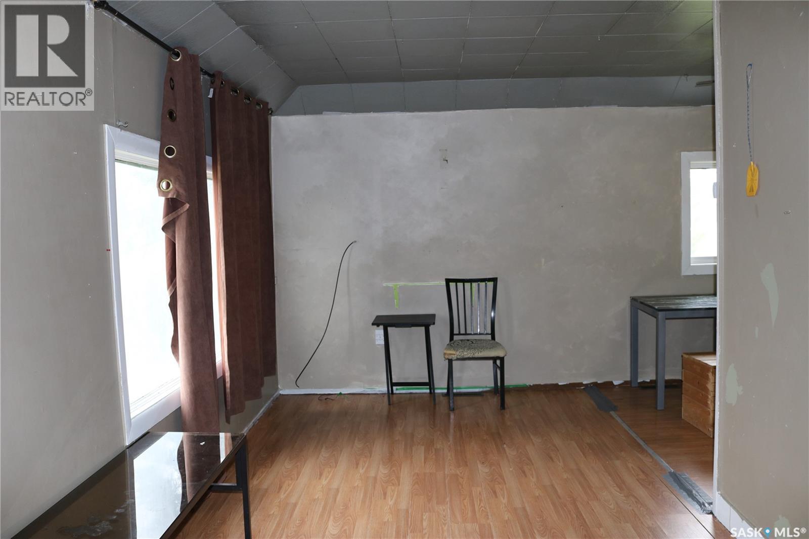 219 Carlton Street Property Photo 12