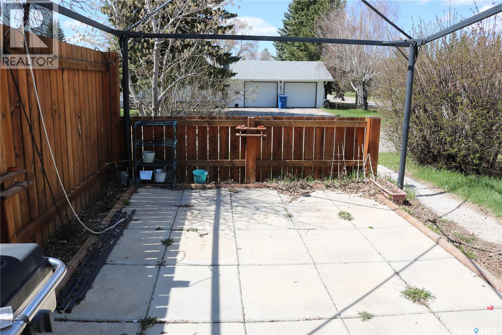 219 Carlton Street Property Photo 23