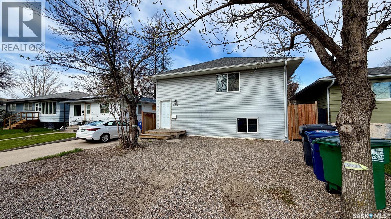 215 V AVENUE N