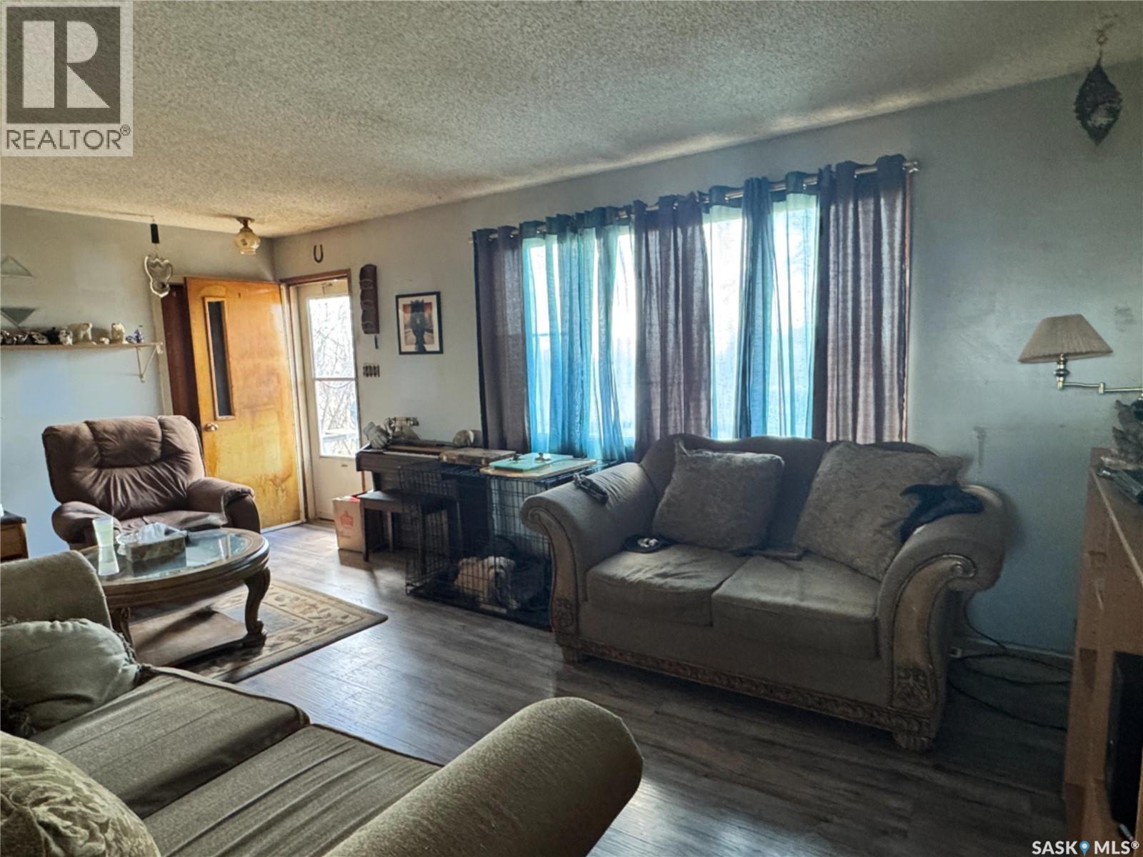 102 1st Avenue Property Photo 8