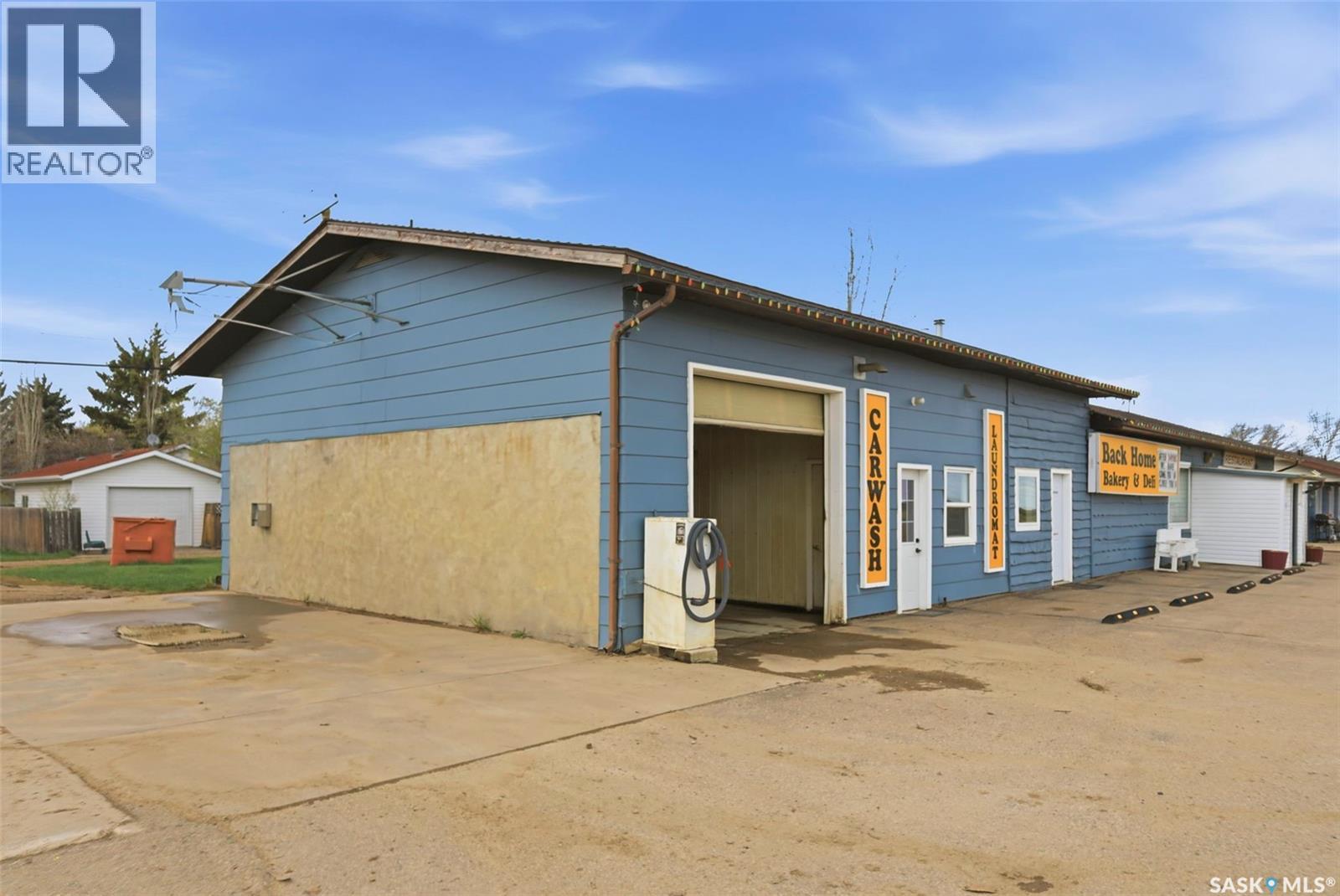 431 Saskatchewan Street Property Photo 3