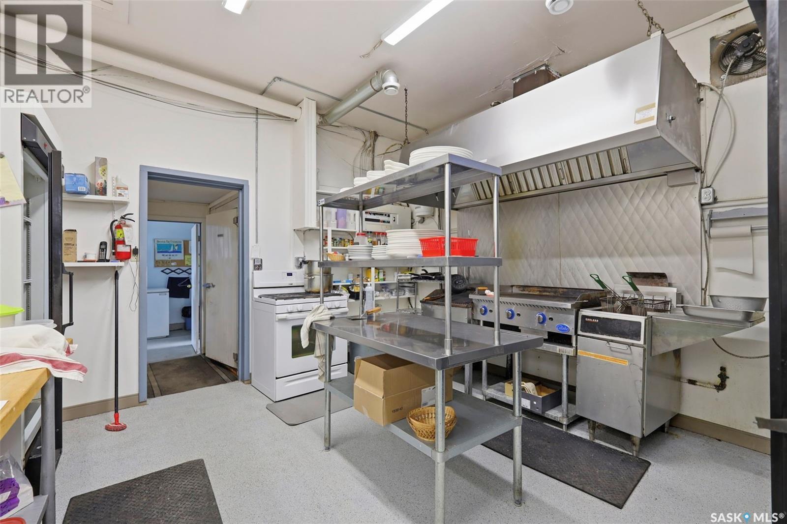 431 Saskatchewan Street Property Photo 15