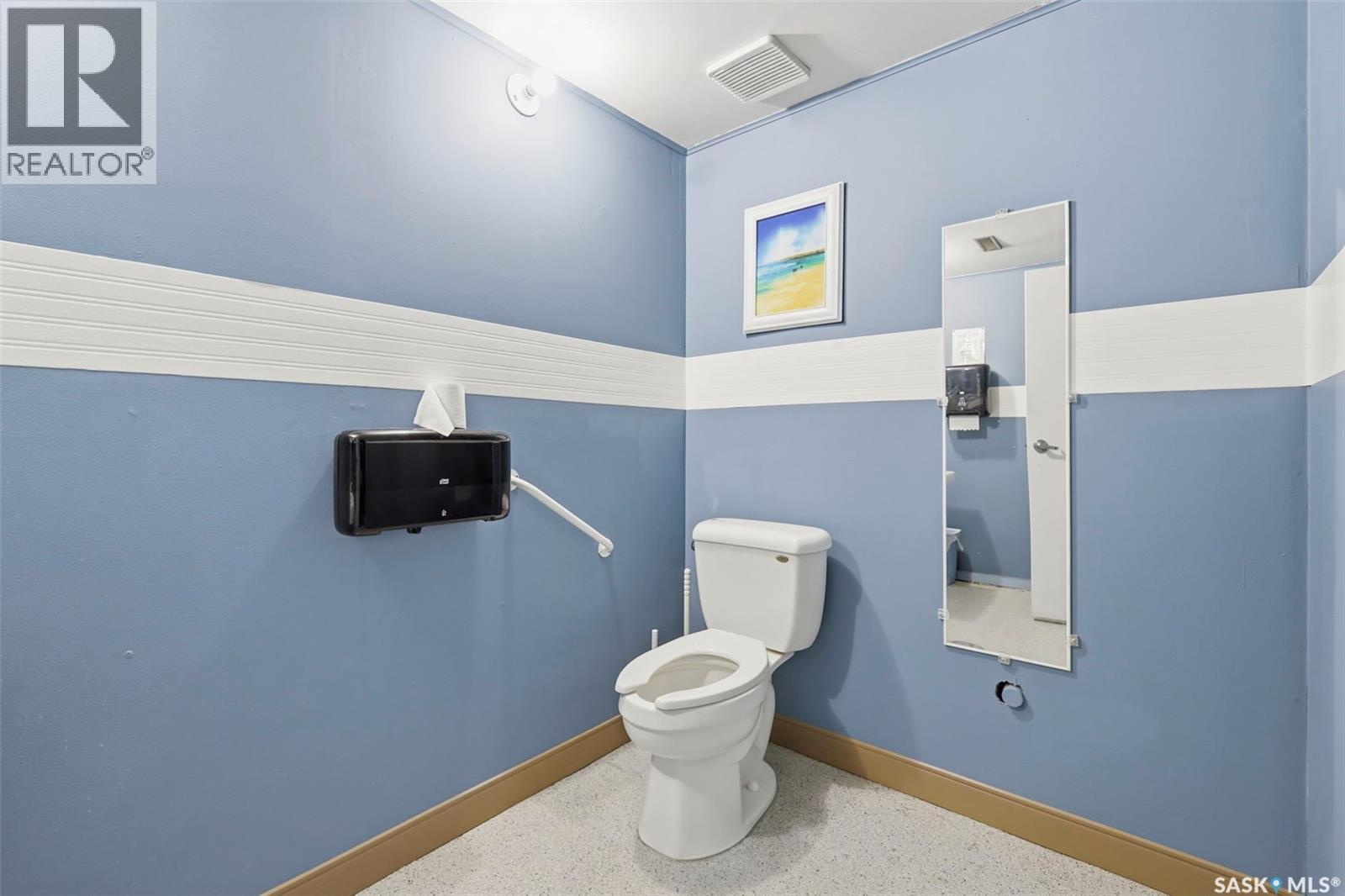 431 Saskatchewan Street Property Photo 25