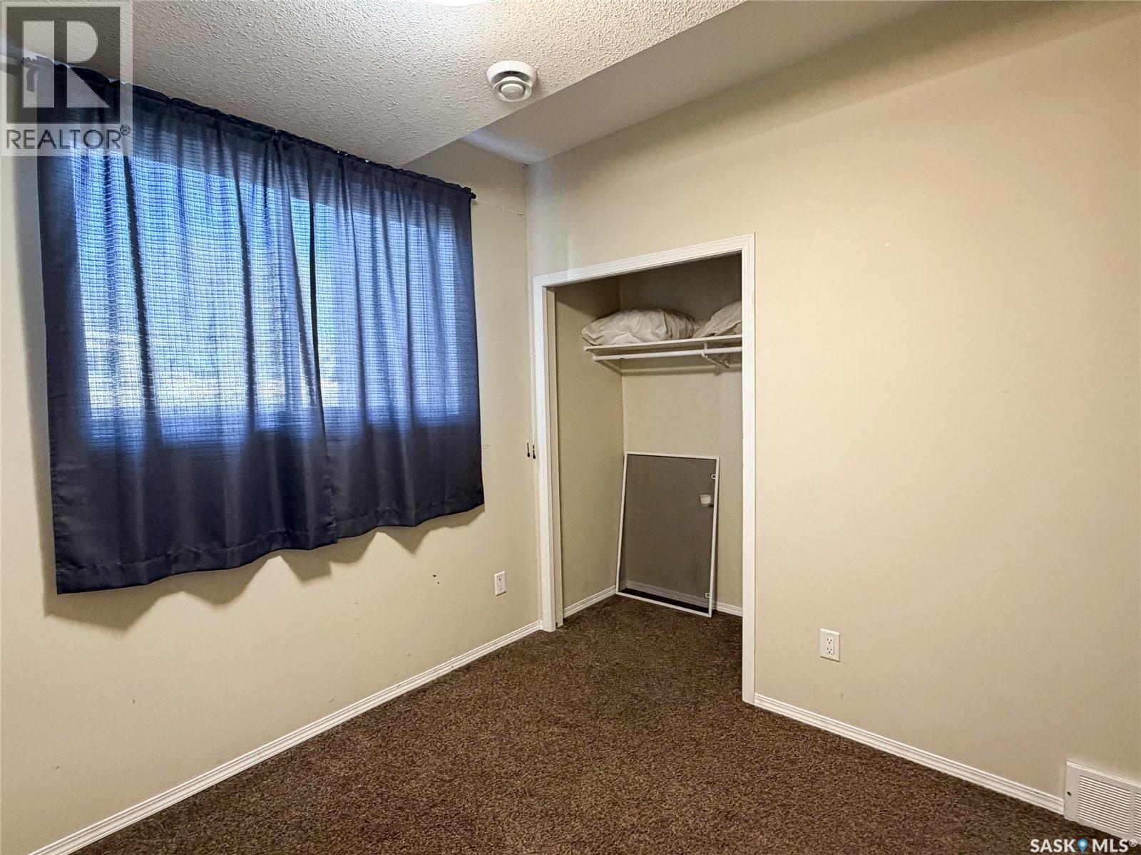 215 2nd Street W Property Photo 13