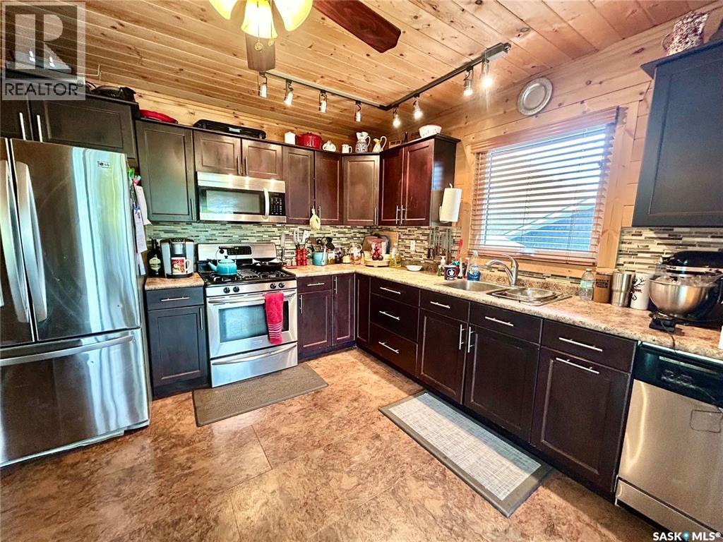 10 Hillview Drive Property Photo 13