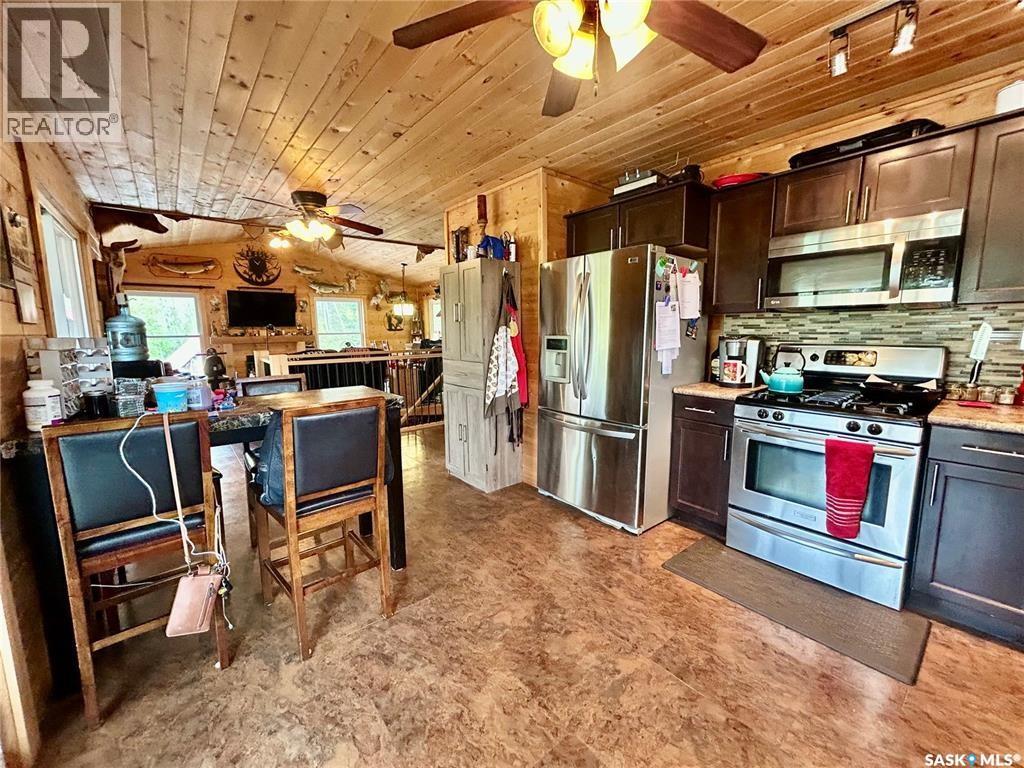 10 Hillview Drive Property Photo 14