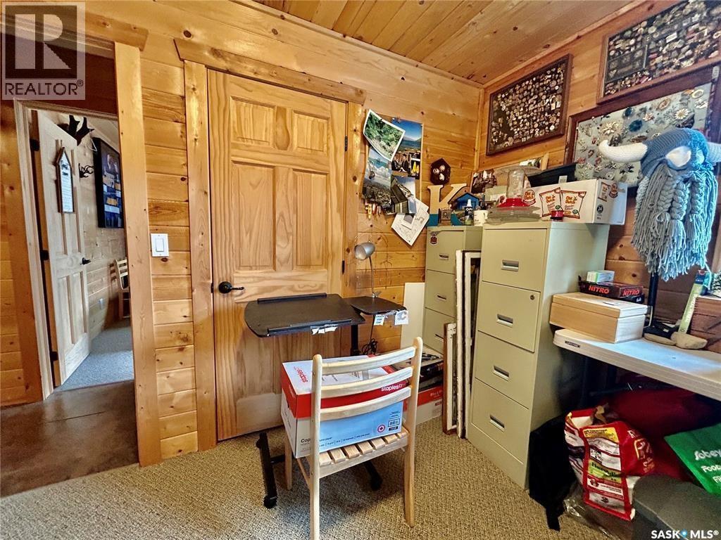 10 Hillview Drive Property Photo 23