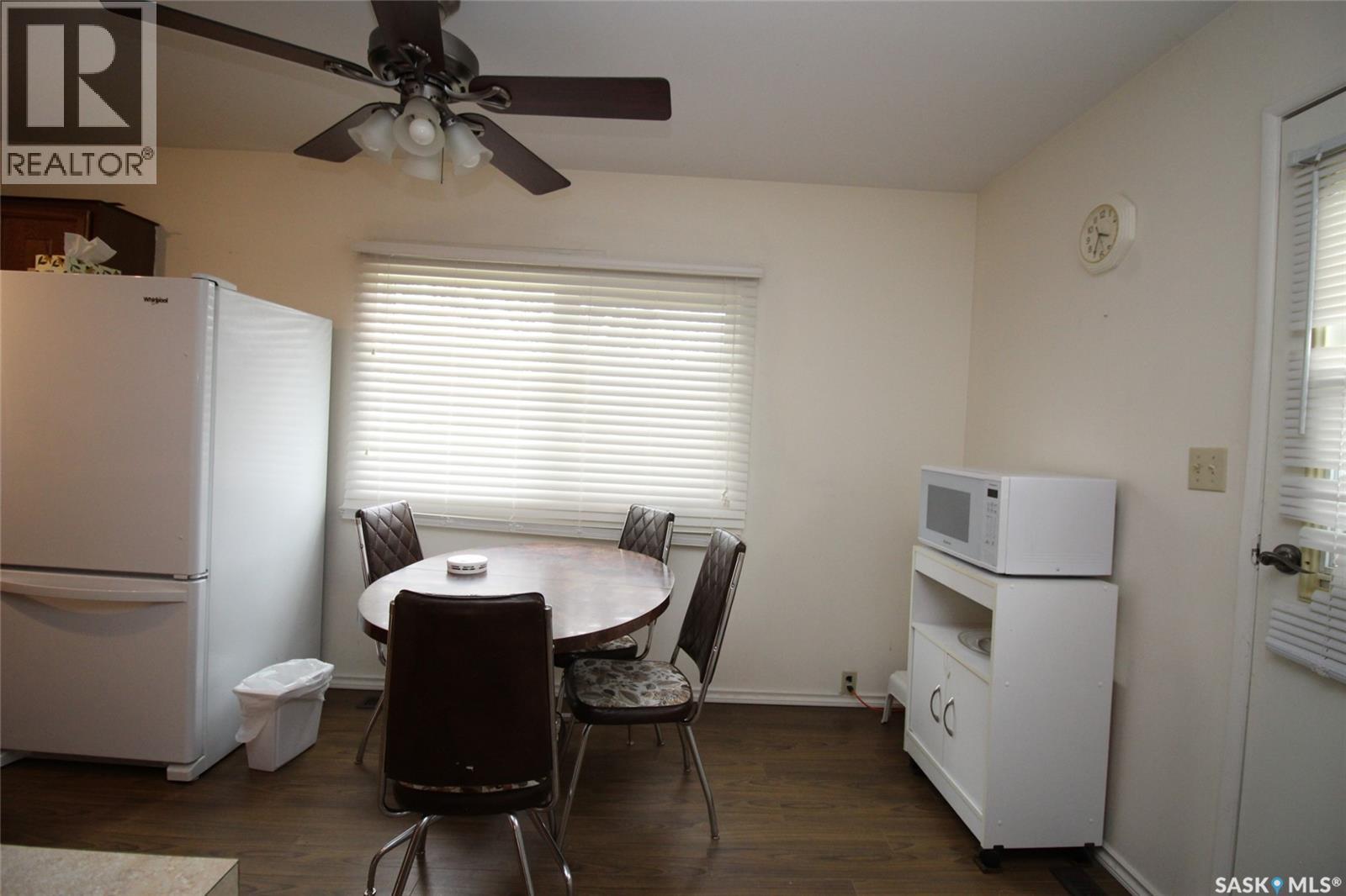 403 4th Street W Property Photo 6