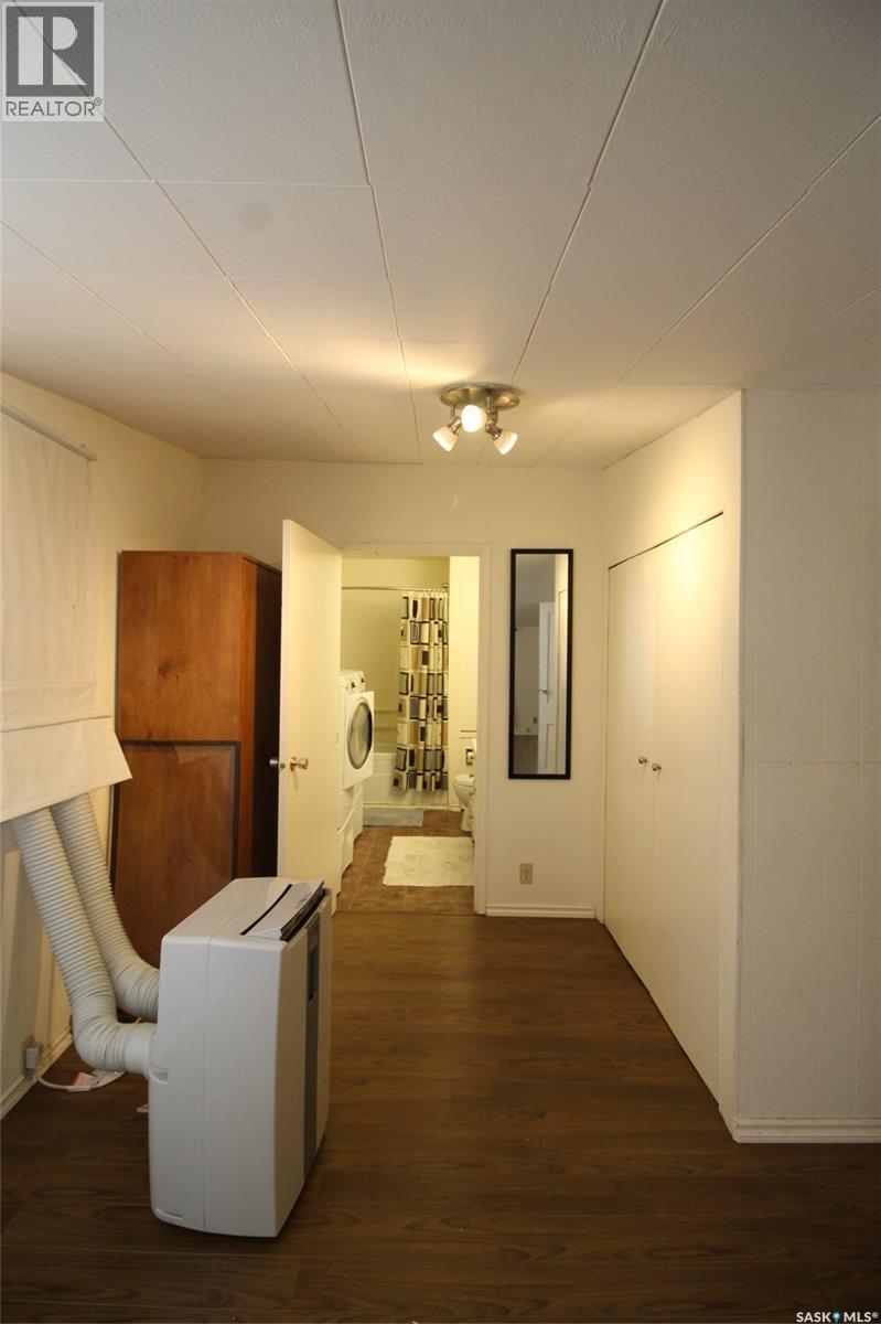 403 4th Street W Property Photo 9