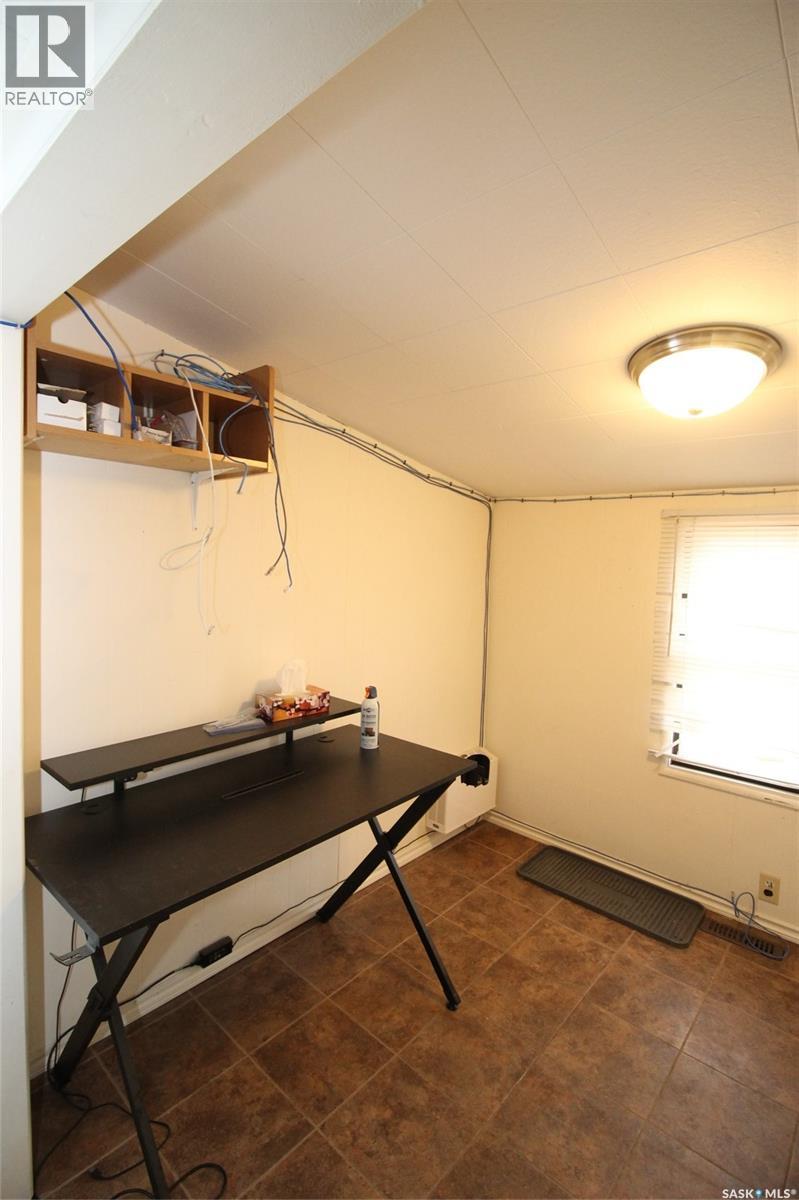 403 4th Street W Property Photo 14