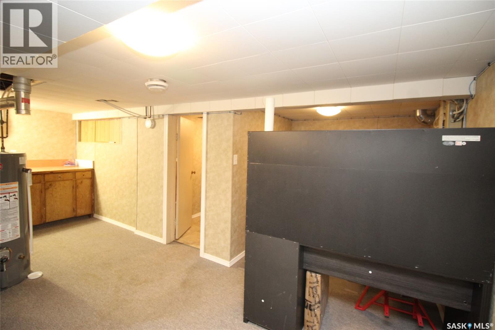 403 4th Street W Property Photo 17