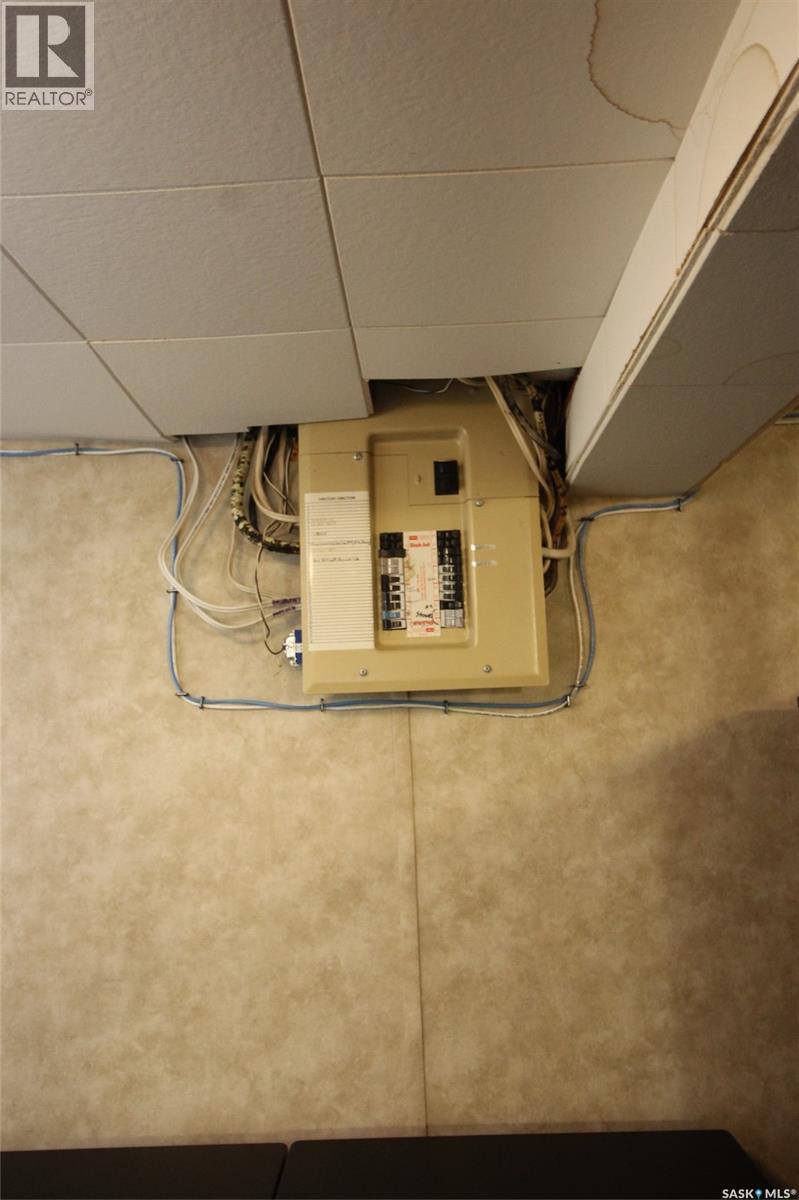 403 4th Street W Property Photo 19