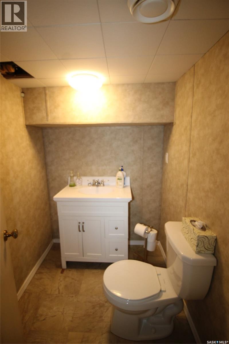 403 4th Street W Property Photo 23