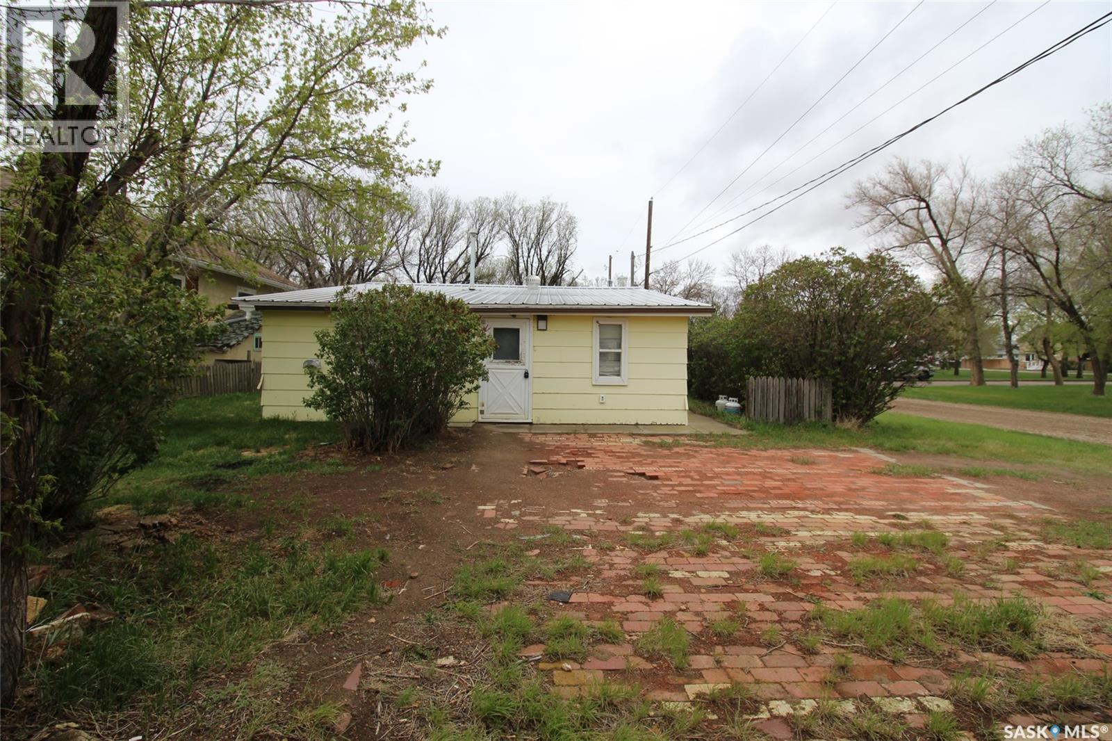 403 4th Street W Property Photo 24
