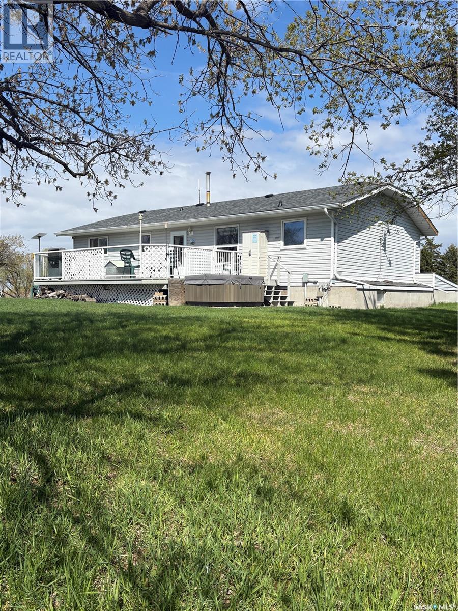Astren Acreage Property Photo 4