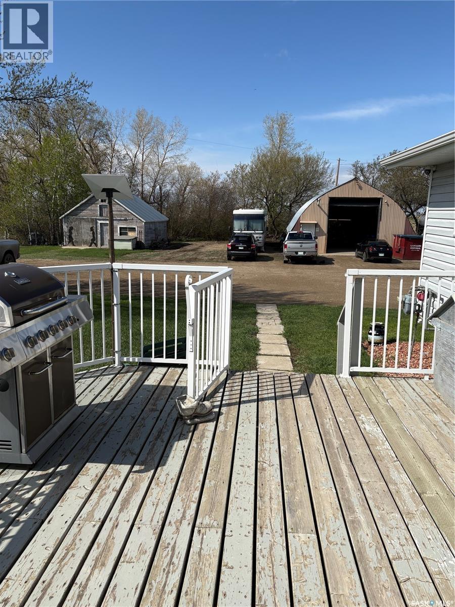 Astren Acreage Property Photo 7