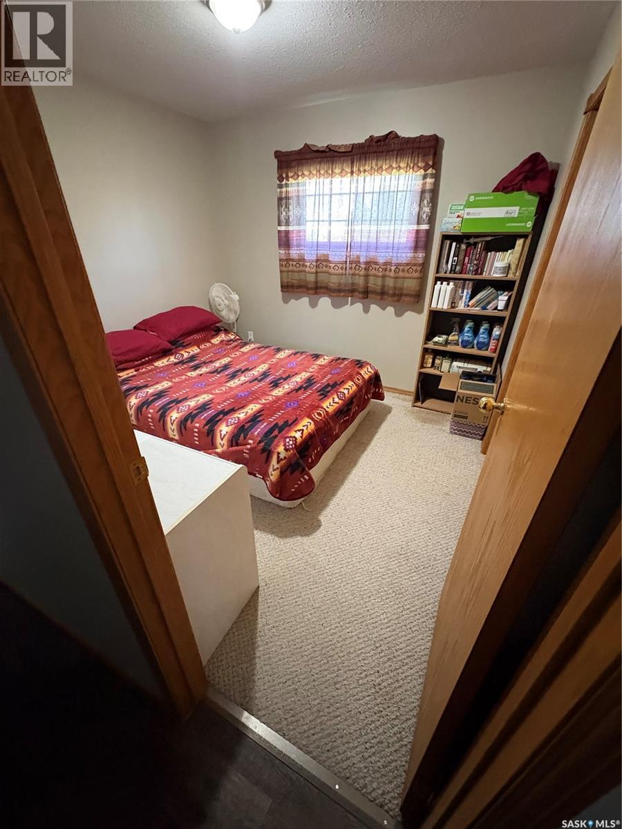Astren Acreage Property Photo 15