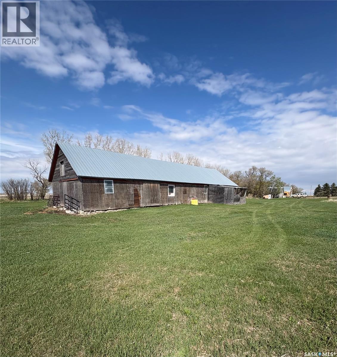 Astren Acreage Property Photo 34