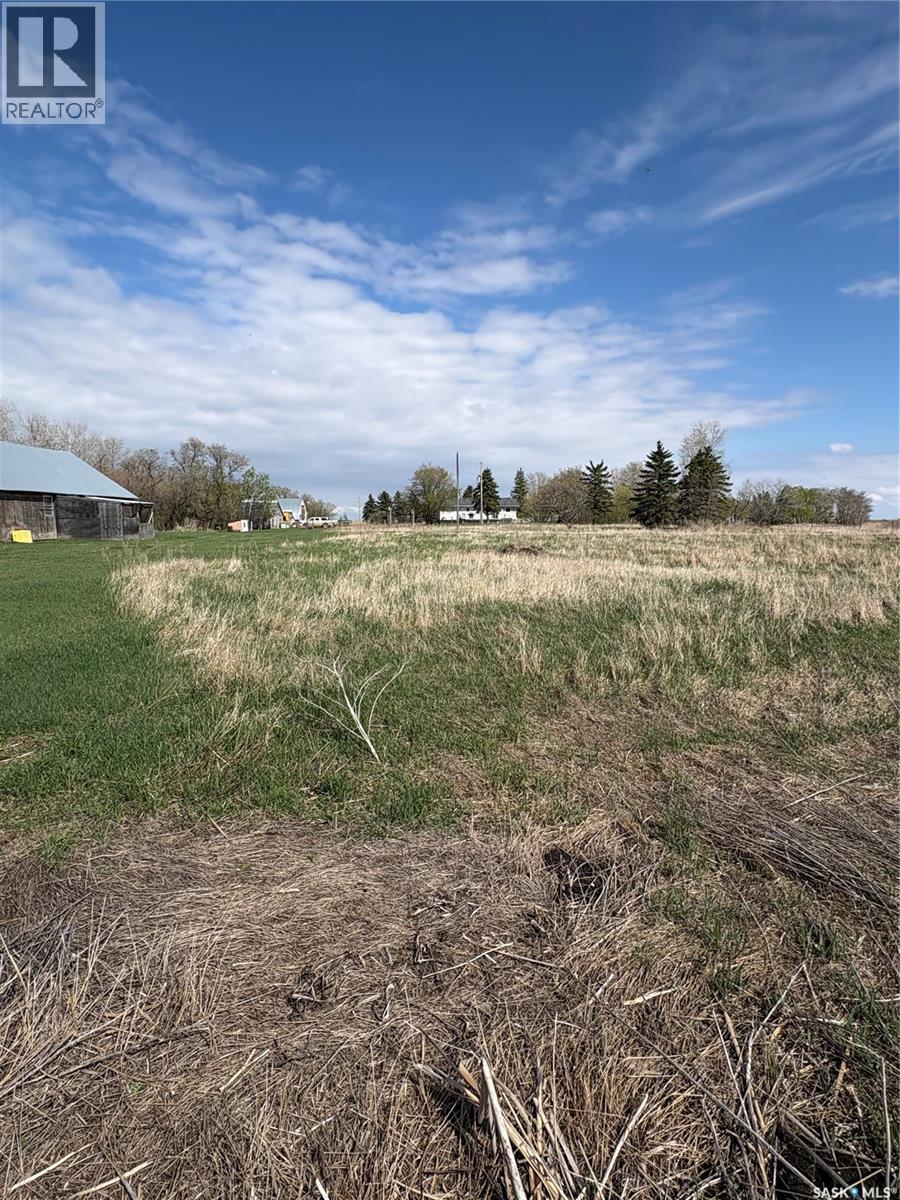 Astren Acreage Property Photo 43