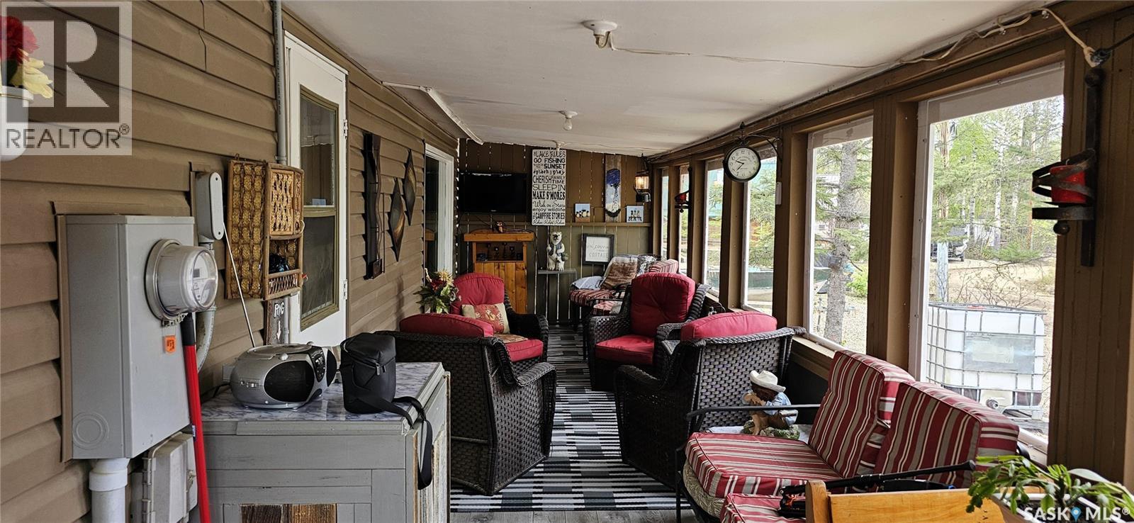 2050 Mccrea Road Property Photo 3
