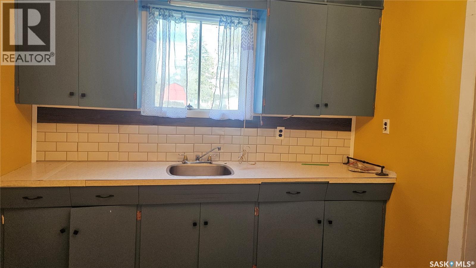 612-614 3rd Avenue Property Photo 10