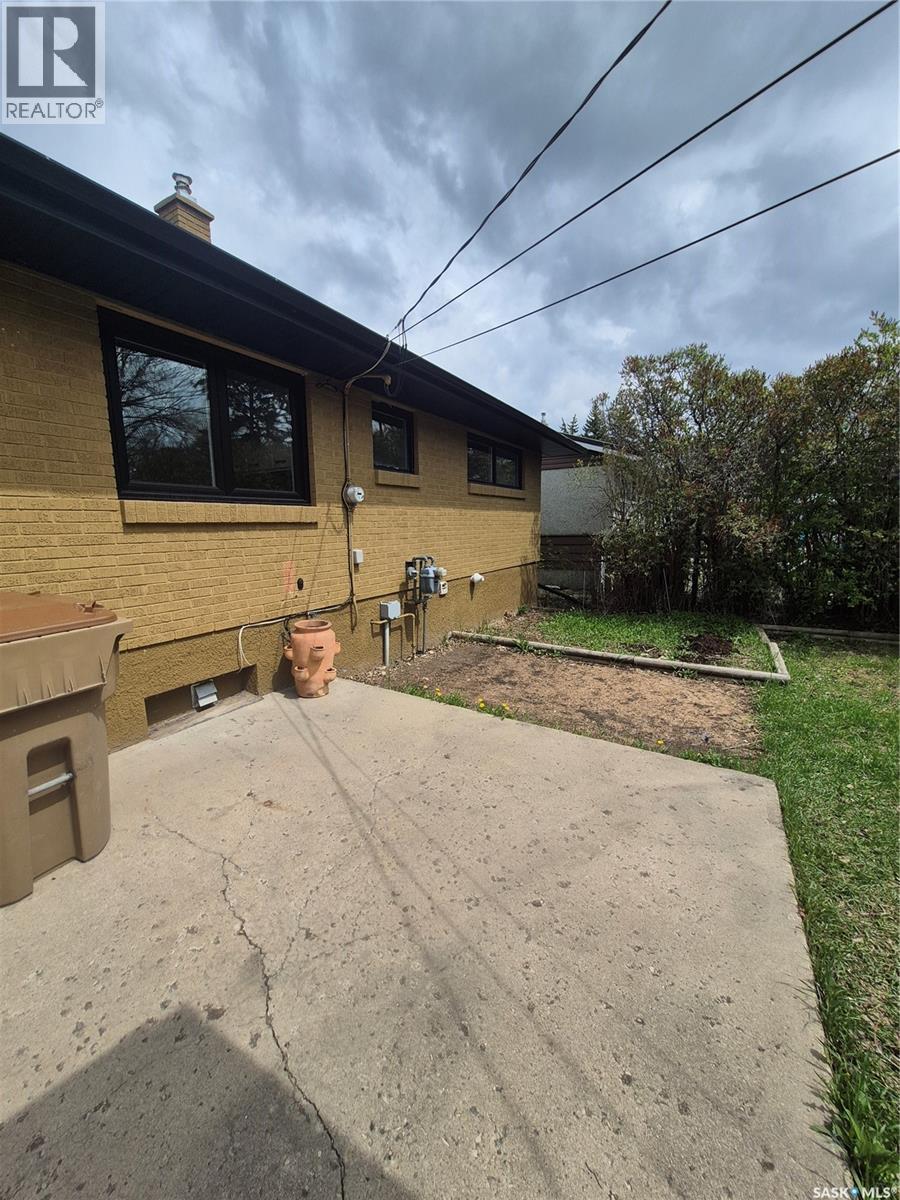 4515 Sherwood Drive Property Photo 2