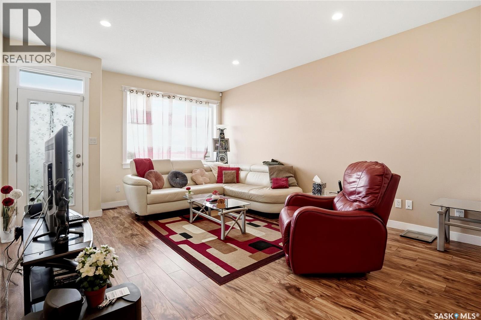 4 3960 7th Avenue E Property Photo 13