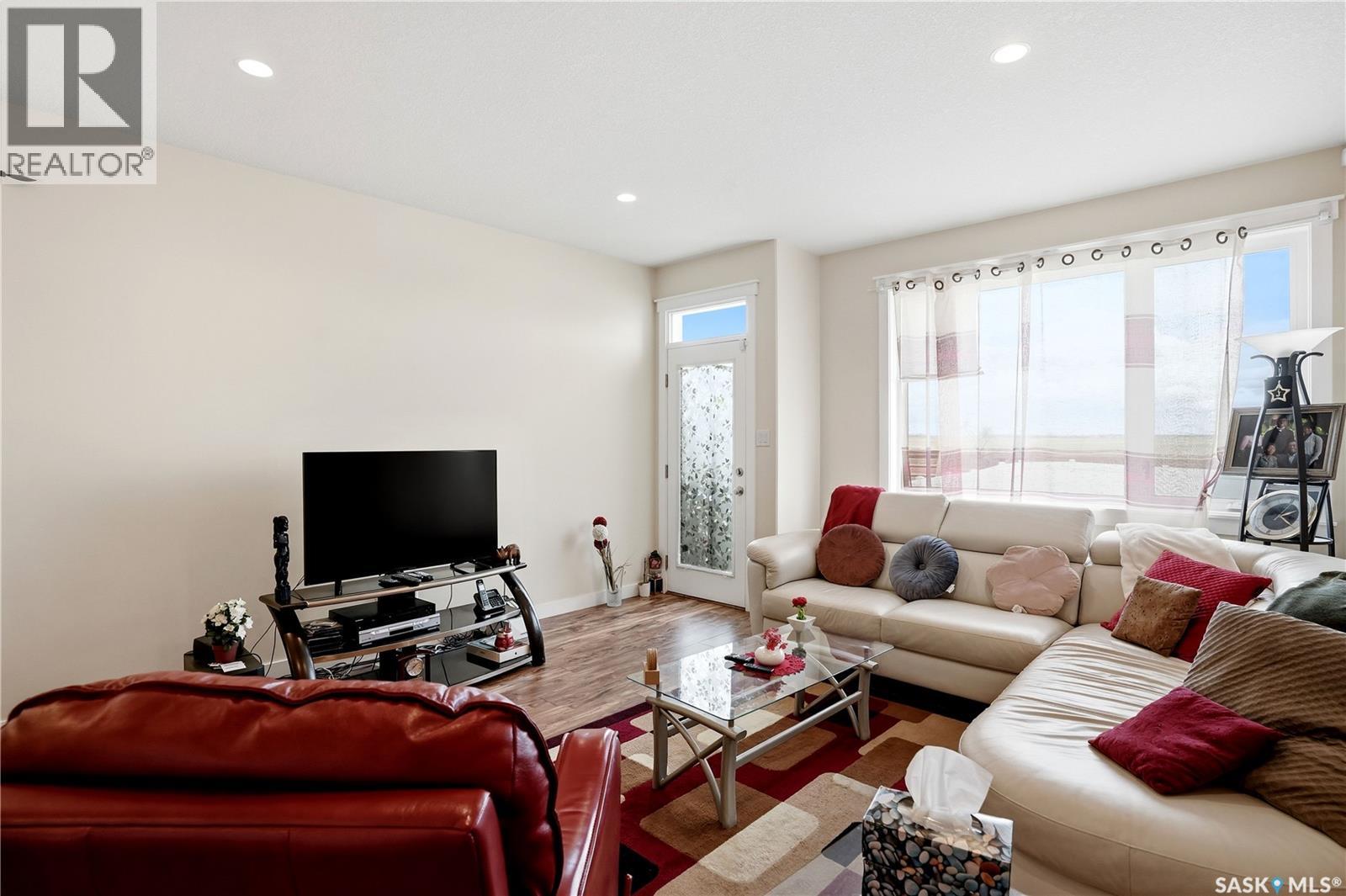 4 3960 7th Avenue E Property Photo 15