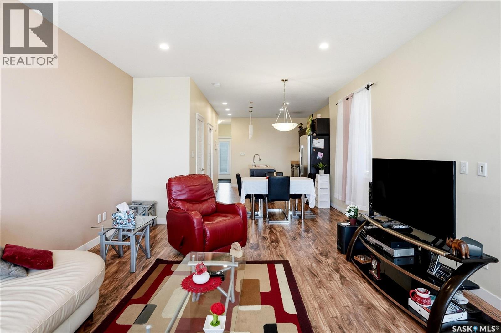 4 3960 7th Avenue E Property Photo 16