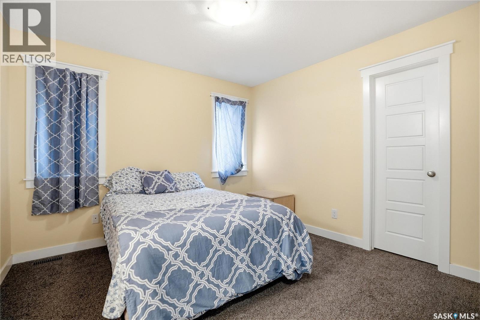 4 3960 7th Avenue E Property Photo 22
