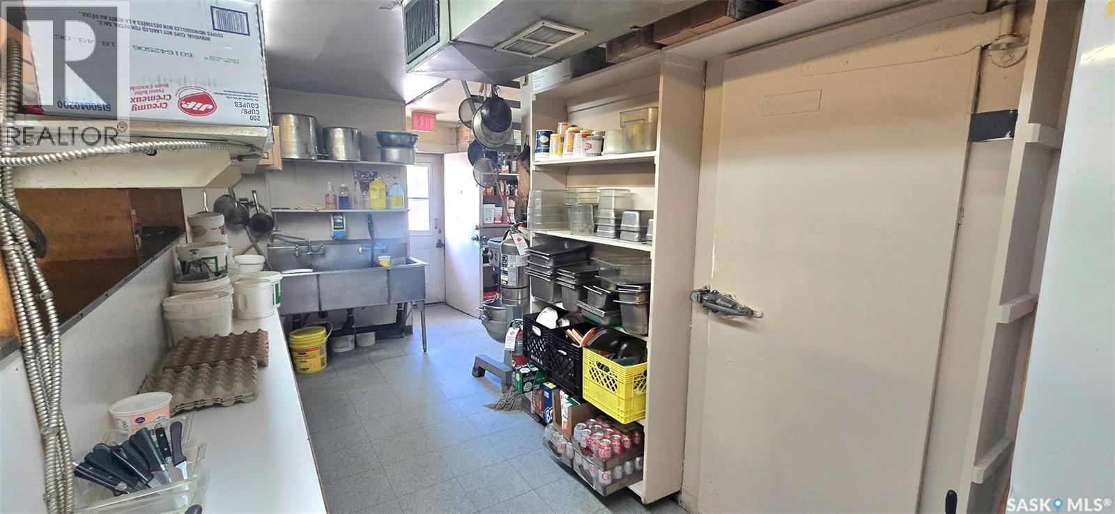 1410 Albert Street Property Photo 20