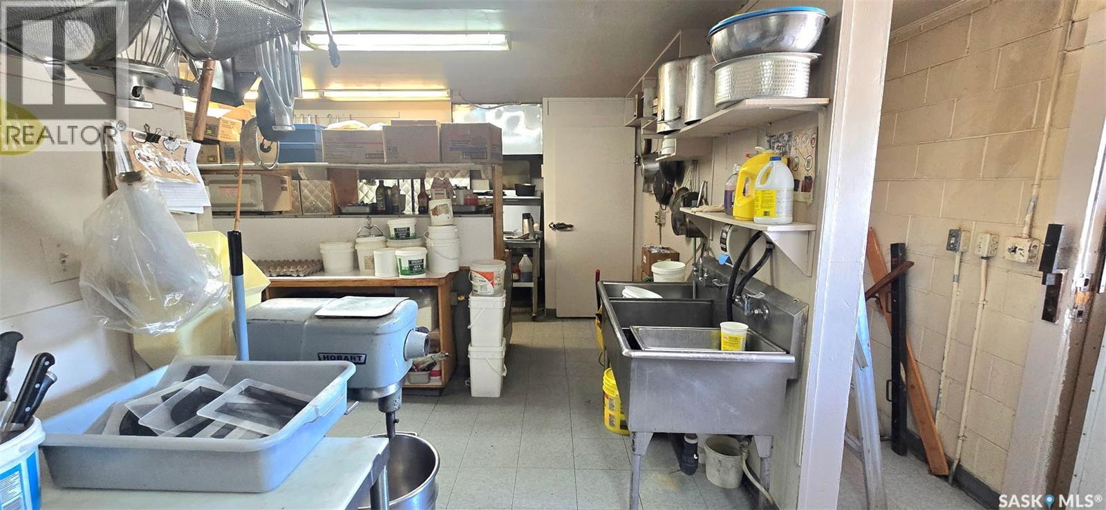 1410 Albert Street Property Photo 24