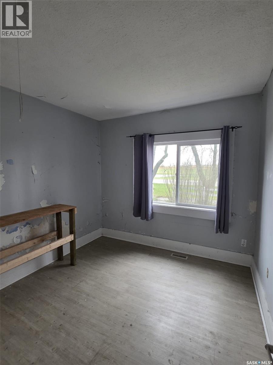 700 Railway Avenue Property Photo 11