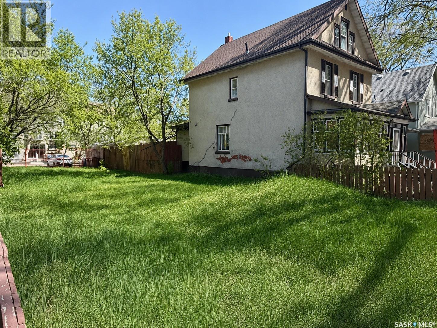 1861 St John Street Property Photo 1