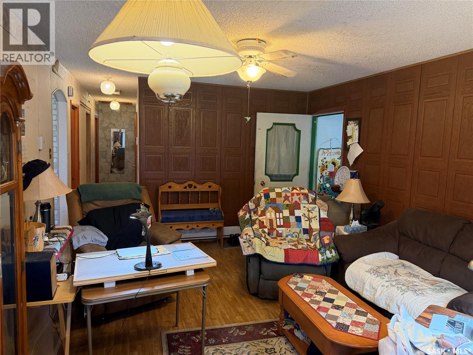 205 Pipestone Avenue Property Photo 10